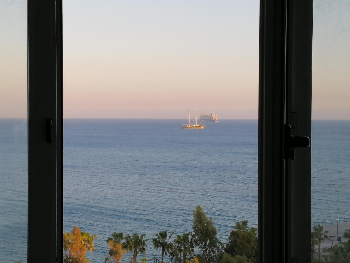 לימסול A City-Center Seaview Penthouse At Oceanic מראה חיצוני תמונה